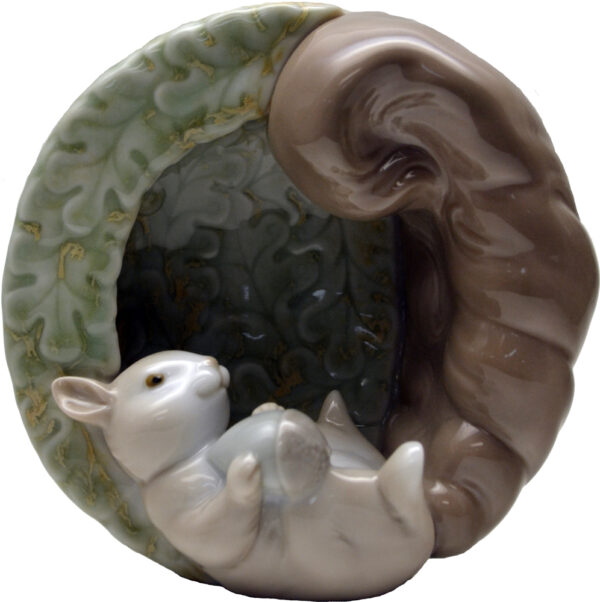 Lladro: Squirrel In Natural Frame